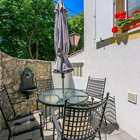 Danijel Apartment *