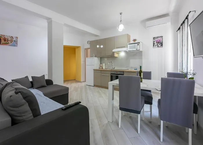 Apartment Danijel Novi Vinodolski