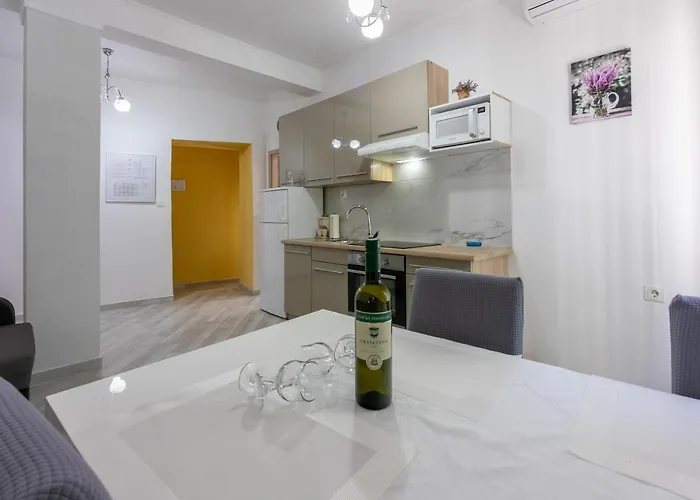 Danijel Apartment *