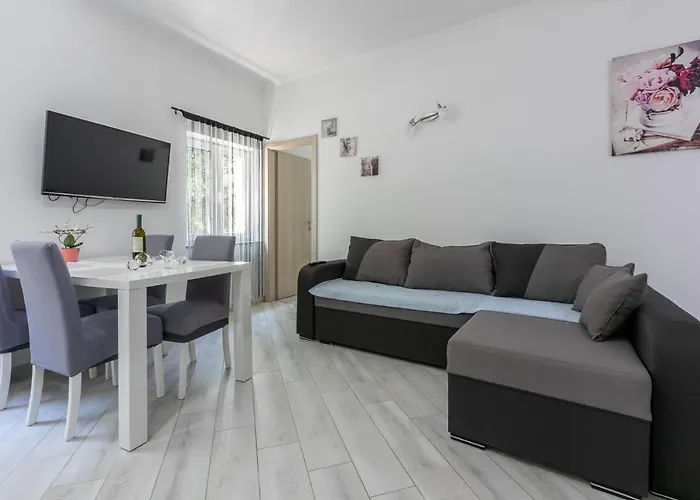 Danijel Apartment Novi Vinodolski